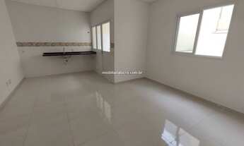 Imagem: Quintal com churrasqueira mais solarium