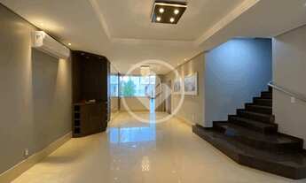 Imagem 6: Casa de condomínio térrea para aluguel tem 390 metros quadrados com 4 quartos