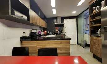 Imagem 5: ELEGANTE COBERTURA MUITO BEM LOCALIZADA!