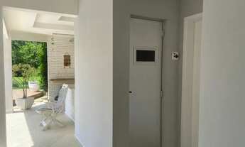 Imagem 7: Casa de condomínio sobrado para venda tem 525 metros quadrados com 6 quartos