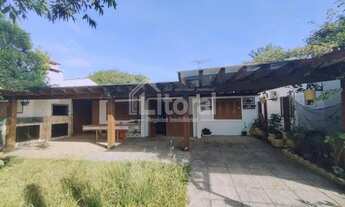 Imagem: Li393 - Ampla residência com 04 dormitórios