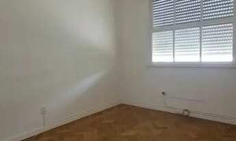 Imagem 2: Apartamento para aluguel possui 65 metros quadrados com 2 quartos em Leblon - Rio de Janei