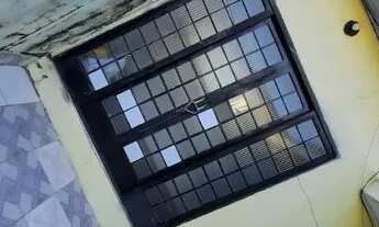 Imagem 6: Alugo Casa/ Ap em petropolis rua coronel conrrado 118, atrás do comando geral da Pm