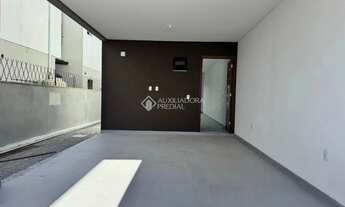 Imagem 2: Casa Nova com 3 Suítes e Excelente Posição Solar