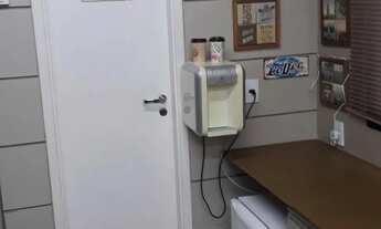 Imagem 4: Vendo ou troco por carro 2025 sala comercial Jacarepaguá mobiliada com escritura