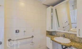 Imagem 11: Apartamento à venda em Petrópolis com 123 m², 3 quartos, 1 suíte, 1 vaga