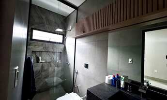 Imagem 4: Casa à venda em condomínio fechado na Zona Sul, com 3 quartos, piscina e móveis planejados