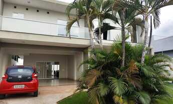 Imagem: Sobrado de 305 M² de área construída