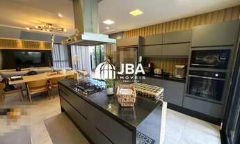 Imagem 4: CASA EM CONDOMÍNIO ALTO PADRÃO FINAMENTE DECORADA