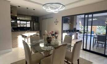 Imagem 5: Sobrado projetado pela conceituada empresa de arquitetura KZA, moderna com automatização