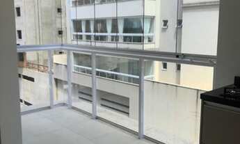 Imagem 3: Apartamento para venda tem 70 metros quadrados com 2 quartos em Meia Praia - Itapema - SC