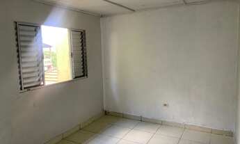 Imagem 3: Casa com 02 dormitórios, sala, cozinha, banheiro e área de serviço - sem vaga de garagem