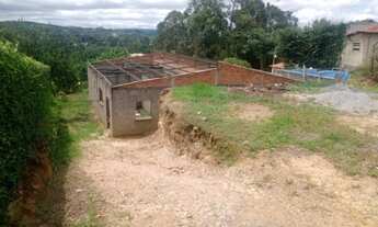 Imagem 2: Chácara para venda possui 250 metros quadrados com 3 quartos