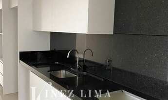 Imagem 5: Alto Padrão para Venda em Itapema, meia praia, 4 dormitórios, 4 suítes, 5 banheiros, 3 vag