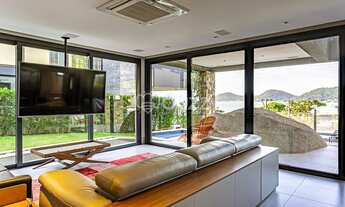 Imagem 6: Casa de condomínio para venda possui 435 metros quadrados com 4 quartos