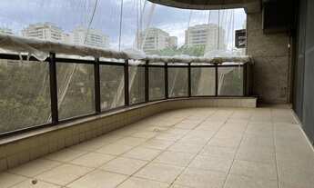 Imagem 6: Apartamento para venda possui 157 metros quadrados com 4 quartos