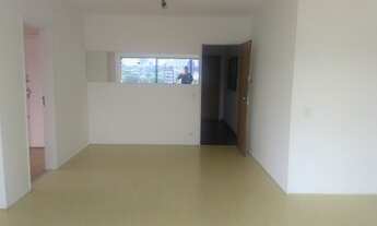 Imagem 2: Apartamento para aluguel com 3 dormitórios sendo uma suíte, fica duas quadras da rua Arcov