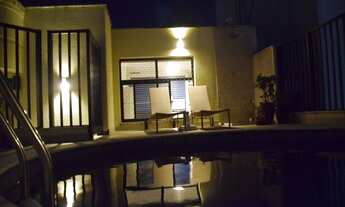 Imagem 2: Linda cobertura de alto padrão reformada com quatro quartos a venda no Alto do Itaigara