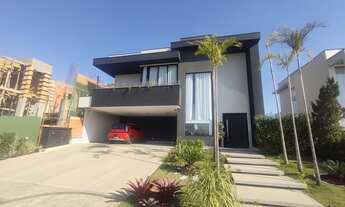 Imagem 4: Casa de condomínio para venda possui 280 metros quadrados com 4 quartos