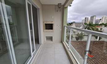 Imagem 2: Apartamento para Venda em Curitiba, Cristo Rei, 2 dormitórios, 1 suíte, 2 banheiros, 2 vag