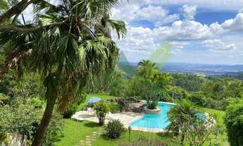 Imagem: Lindíssimo sítio à Venda dentro da Cidade