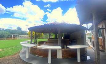 Imagem 6: Excelente chácara no Recreio Internacional com piscina, churrasqueira, campo de futebol