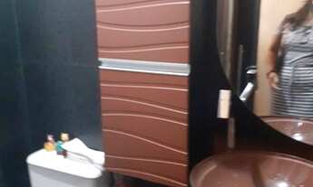 Imagem 6: Sobrado averbado com ampla suíte + dependências e piscina com deck