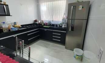 Imagem 2: Vendo-Linda Casa 03 Quartos com suíte, closet ,varanda , 03 vagas de garagem Bairro Europa