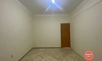 Imagem 5: Casa com 3 dormitórios para alugar, 100 m² por R$ 1.500,00/mês - Centro - Mário Campos/MG