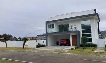 Imagem 6: Casa para venda tem 259 metros quadrados com 4 quartos