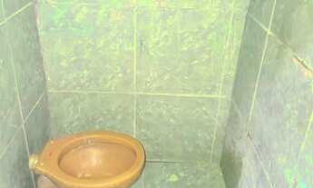 Imagem 7: Casa com 81m², com 1 quarto, banheiro, cozinha, sala, quintal e lavanderia. Próximo a av