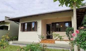 Imagem 1: Casa com 4 dormitórios para alugar, 140 m² por R$ 2.800,00/mês - Glória - Joinville/SC