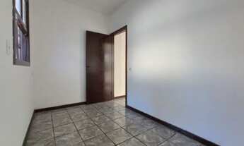 Imagem 3: Casa com 4 dormitórios a 360 metros do mar, em Sambaqui / Florianópolis