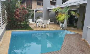 Imagem: Casa de 240 metros quadrados no bairro Maresias