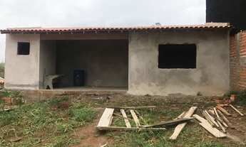 Imagem 3: Terreno com edícula no fundo em Ibiporã