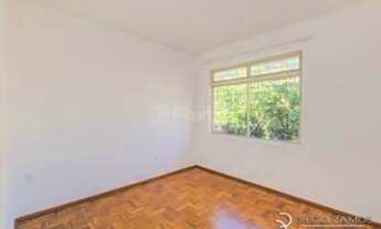 Imagem 7: Linda Casa de Esquina, com 200 m com 4 quartos. Suíte, 3 vagas, Bairro nobre Residencial