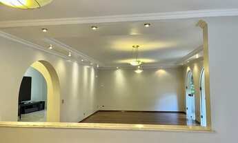 Imagem 3: Sobrado para aluguel e venda tem 418 metros quadrados com 4 quartos