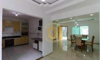 Imagem 3: Sobrado com 3 dormitórios para alugar, 210 m² por R$ 3.985,00/mês - Uberaba - Curitiba/PR