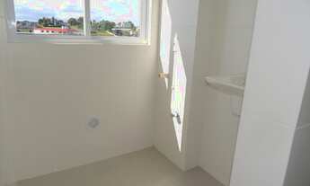 Imagem 2: Apartamento de 2 quartos com garagem no Bairro Liri