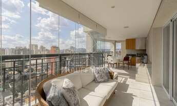 Imagem: Apartamento alto padrão, são 4 Suítes