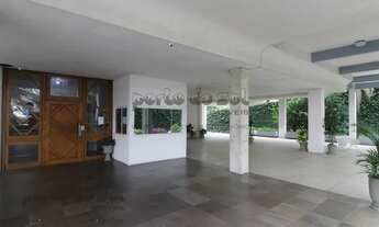 Imagem 2: Apartamento de 2 dormitórios reformado com garagem