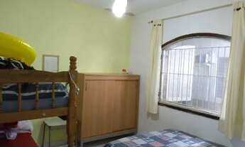 Imagem 5: Excelente aqui no massaguaçu com três dormitórios e piscina linda, linda !!