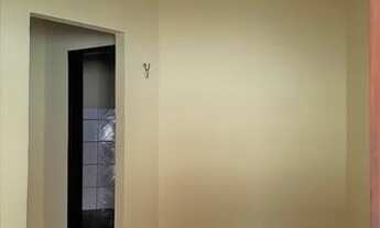 Imagem 4: Casa com 45 m² em condomínio fechado, forrada, com 2 quartos, 1 banheiro, cozinha, sala de