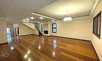 Imagem 2: Casa de condomínio para aluguel possui 350 metros quadrados com 4 quartos