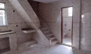 Imagem 5: Sobrado para aluguel possui 100 metros quadrados com 2 quartos Centro de São João de Merit