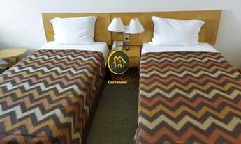 Imagem 2: Flat para Venda em Barueri, Alphaville Centro Industrial e Empresarial/Alphaville., 1 dorm