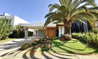 Imagem: Casa mobiliada e decorada beira lago com