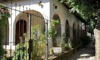 Imagem 2: Casa para Venda em Colatina, Vila Lenira, 5 dormitórios, 2 suítes, 2 banheiros