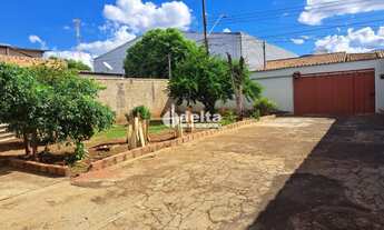 Imagem 2: Casa disponível para venda no bairro Tubalina em Uberlândia - MG