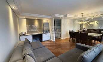 Imagem: Sobrado em Boa Vista, Curitiba/PR